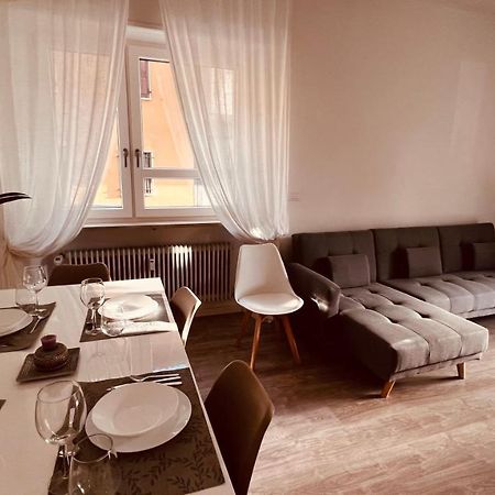 אודינה White House Lounge Supreme Apartment מראה חיצוני תמונה