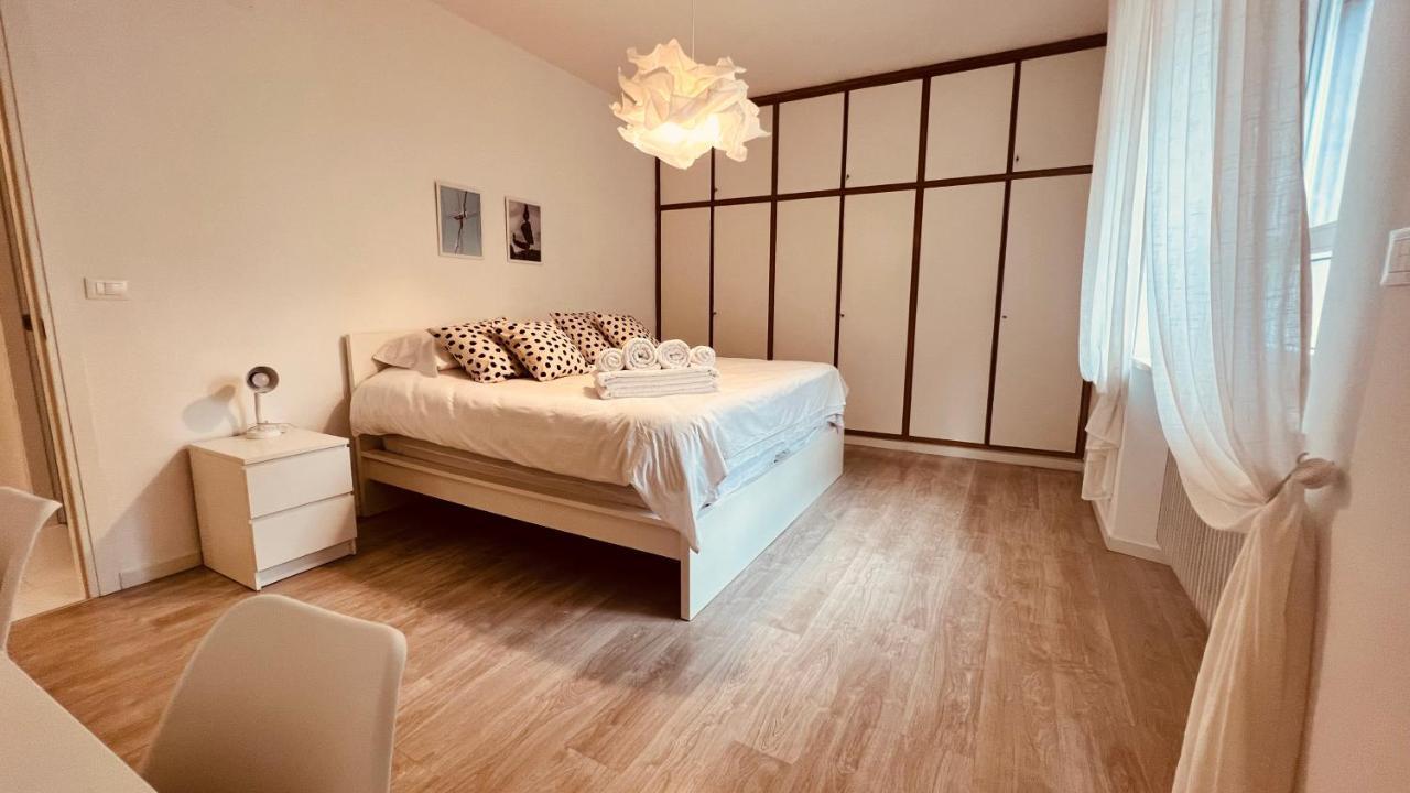 אודינה White House Lounge Supreme Apartment מראה חיצוני תמונה