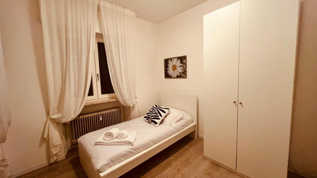 אודינה White House Lounge Supreme Apartment מראה חיצוני תמונה